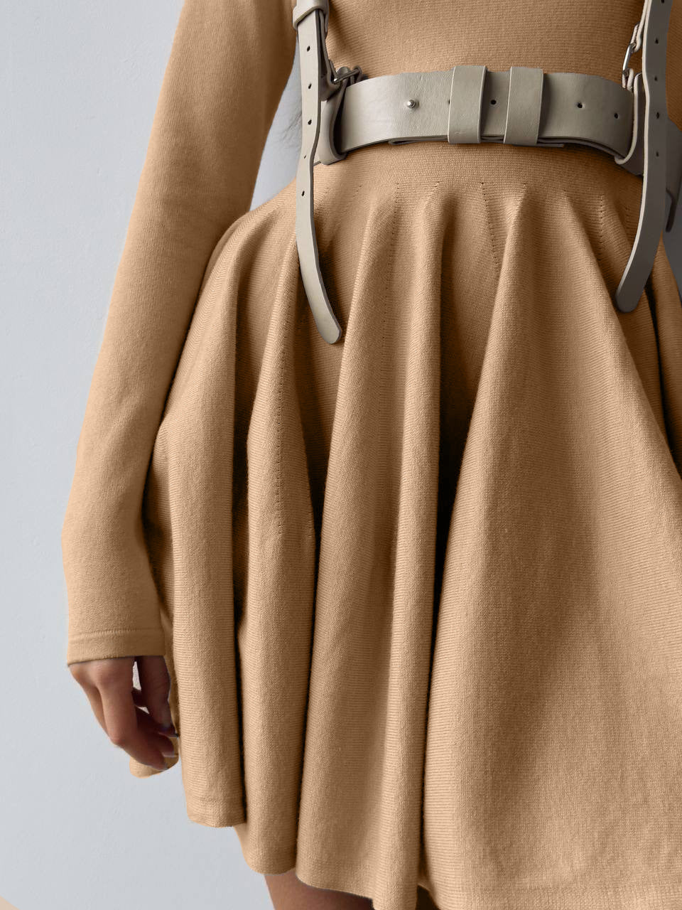 Round Neck Waist Knitted Dress