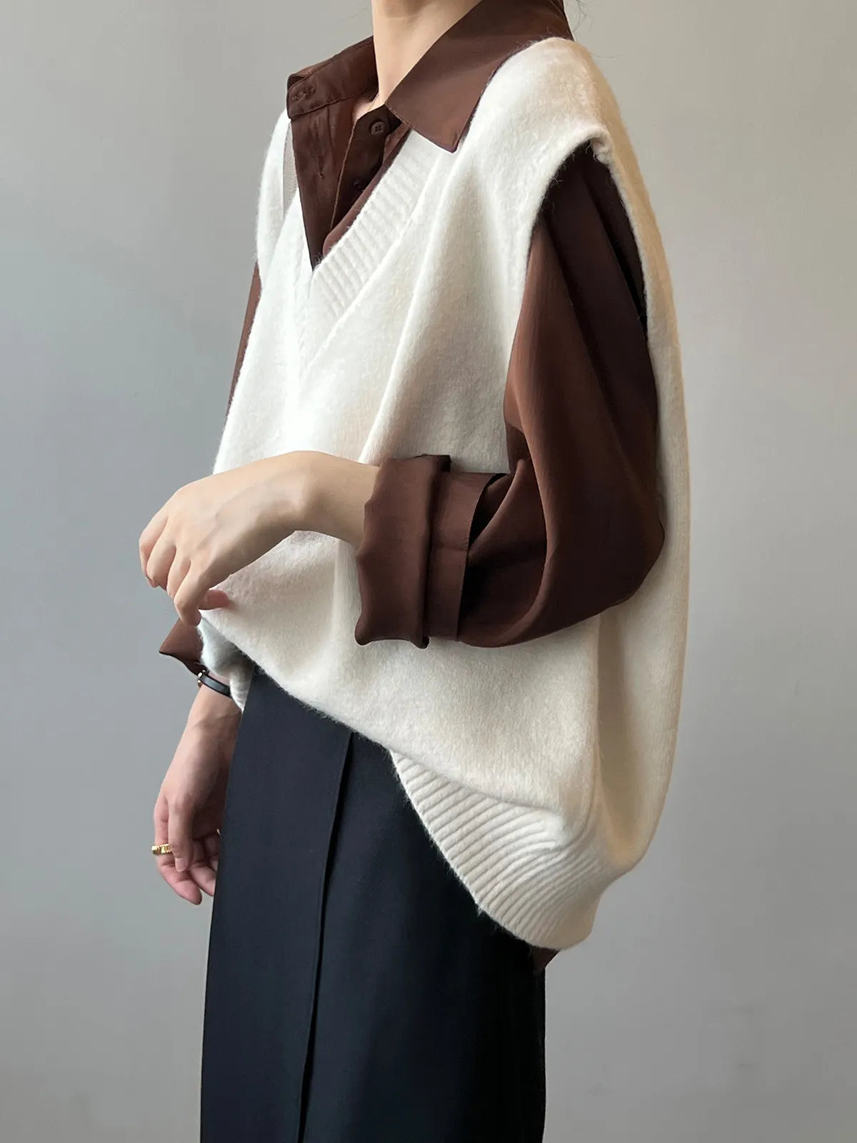 V-Neck Soft Waxy Loose Knit Vest