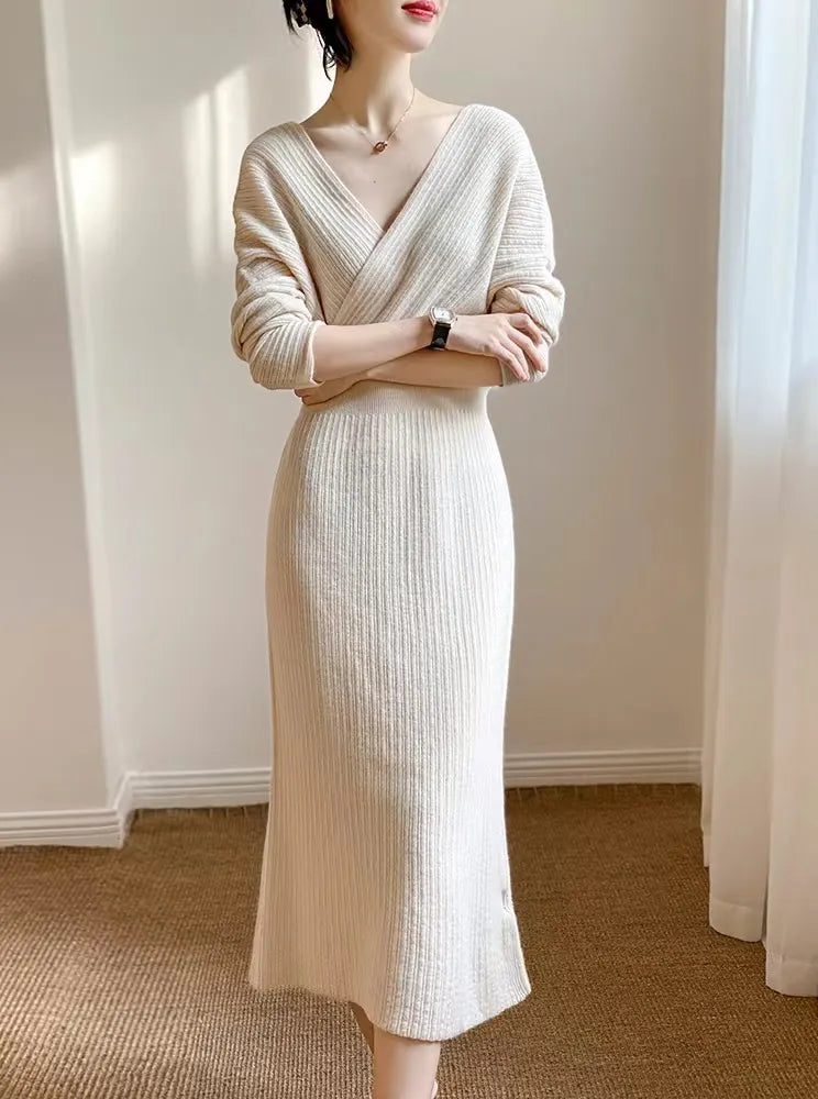 Design sense V-neck hip knitted dress
