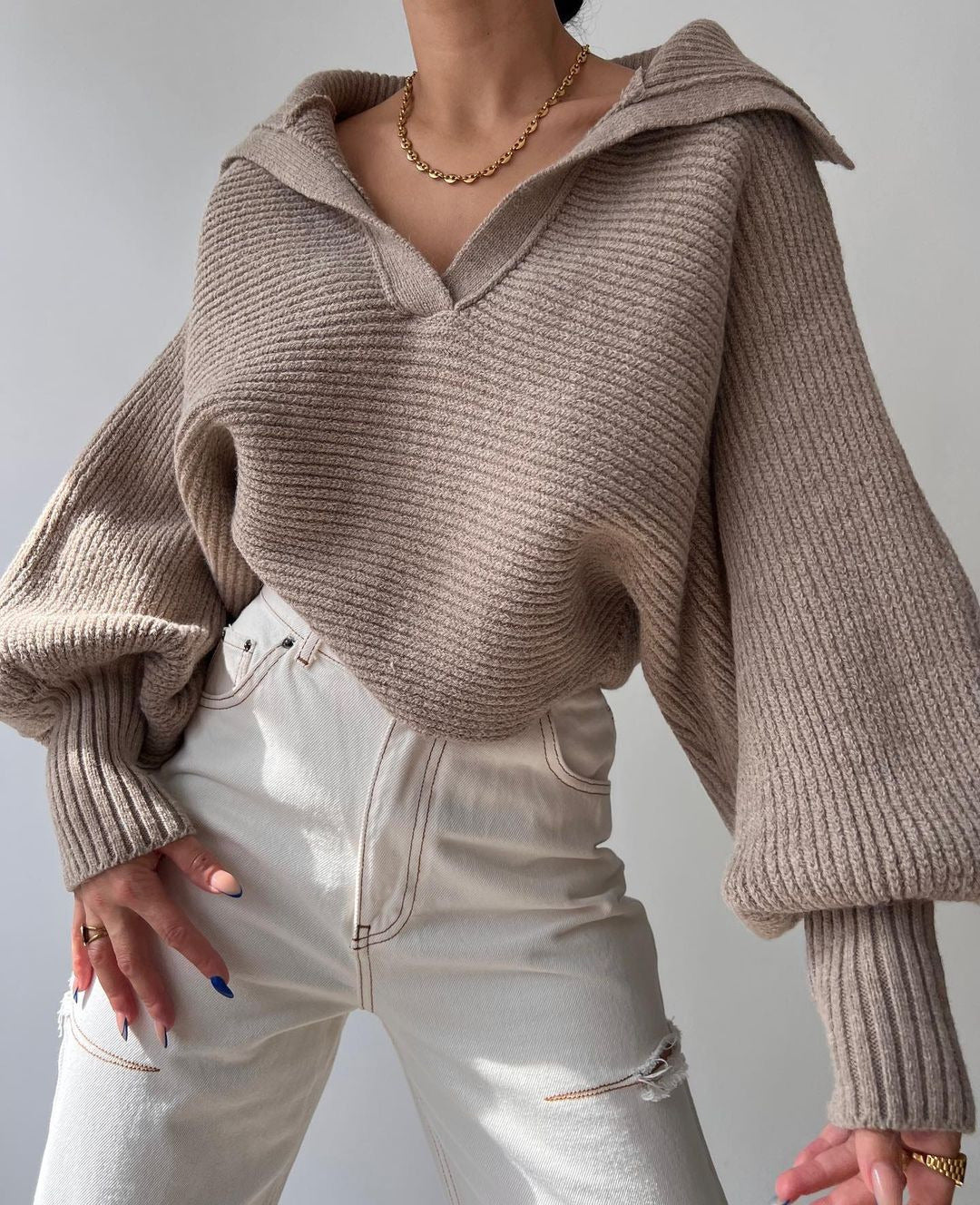 Loose Open Collar Cropped Sweater