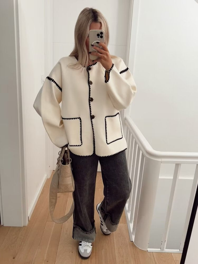 Elegant Crew-neck Edge Color Contrast Coat