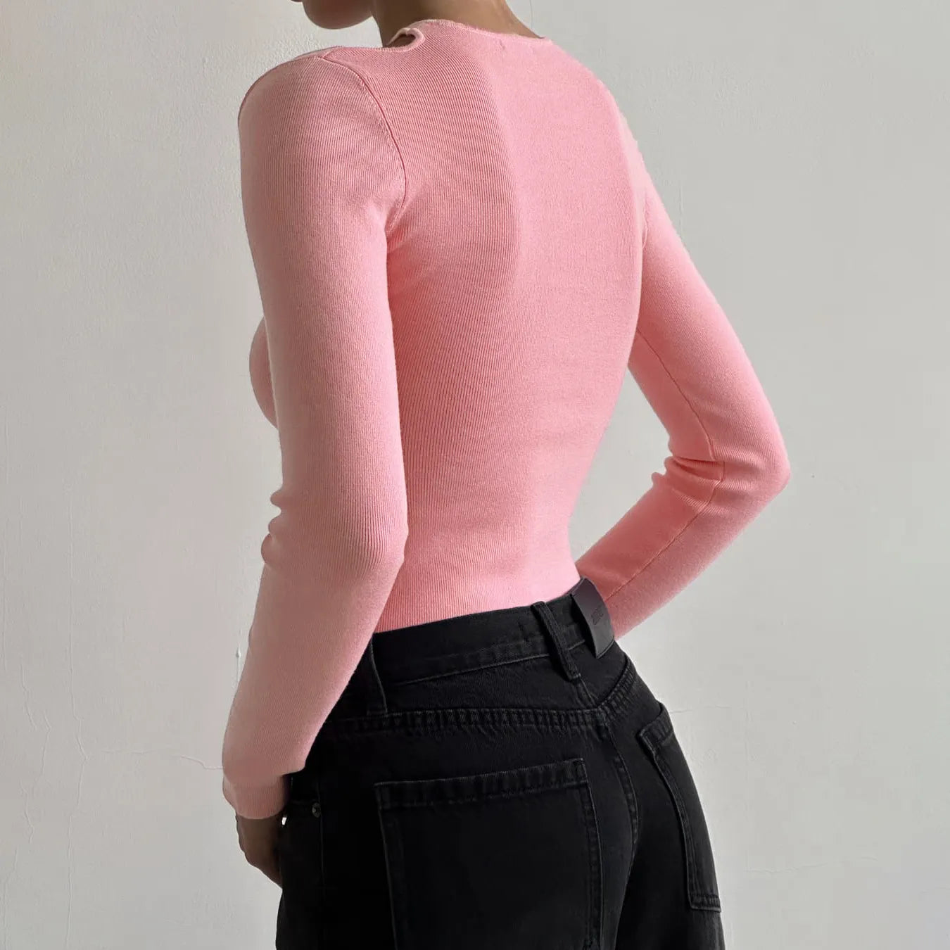 Navel-baring hot girl long-sleeved top