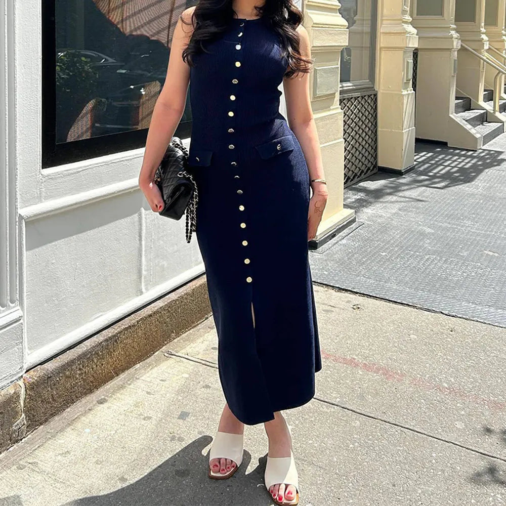 Single-row Metal Buckle Slim Knitted Dress