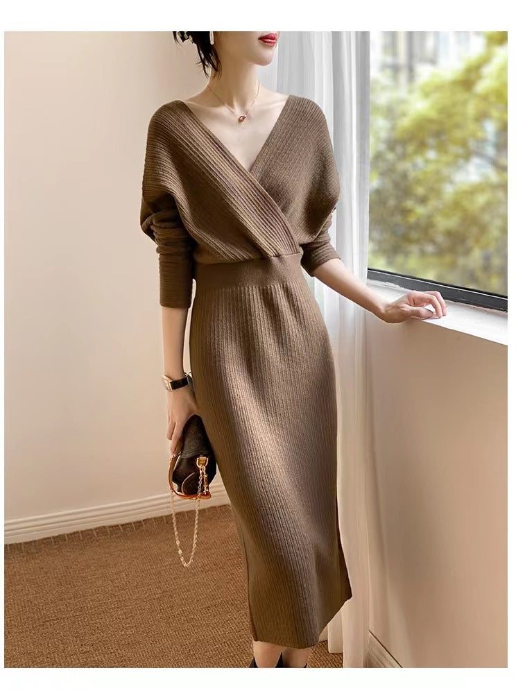 Design sense V-neck hip knitted dress