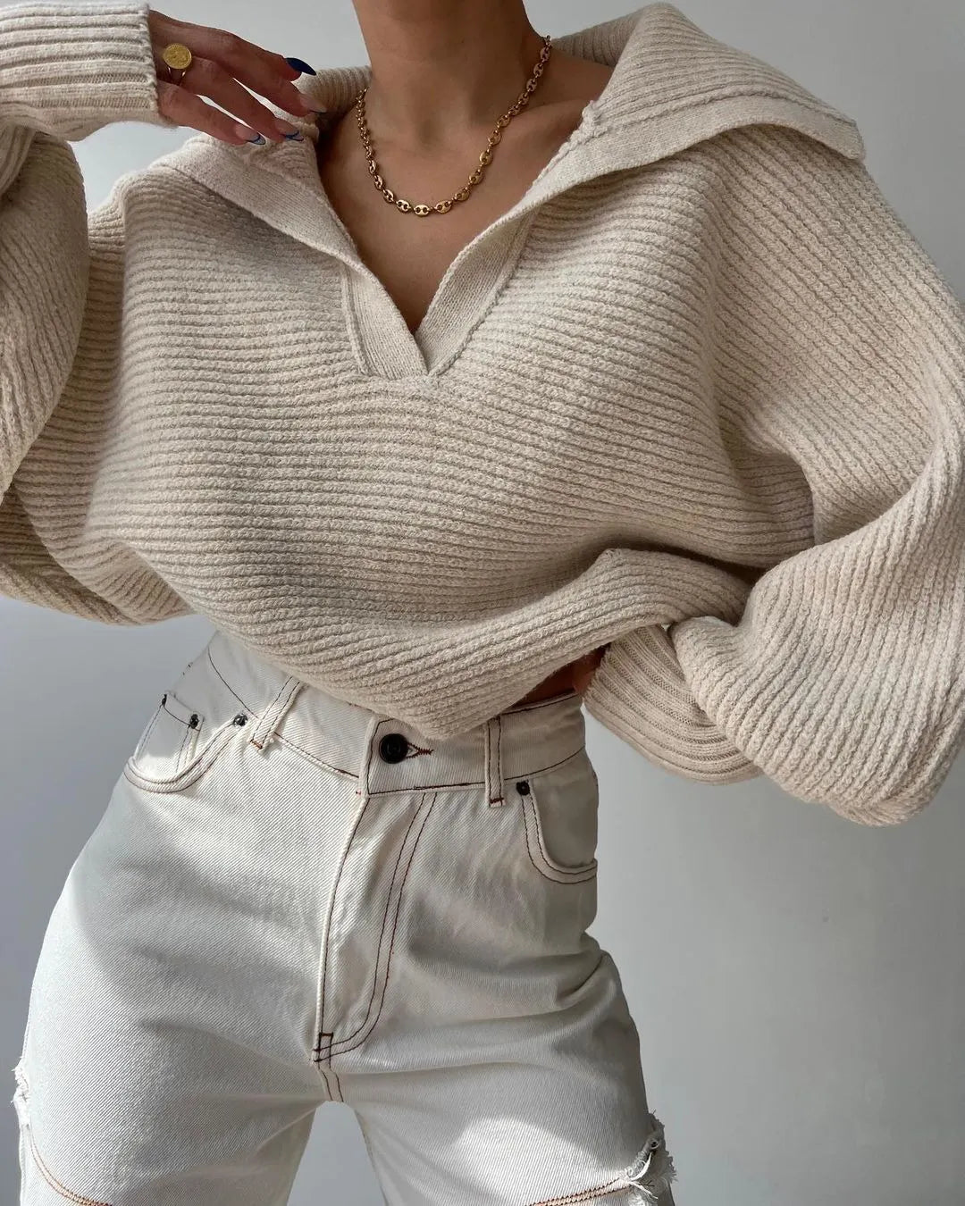 Loose Open Collar Cropped Sweater