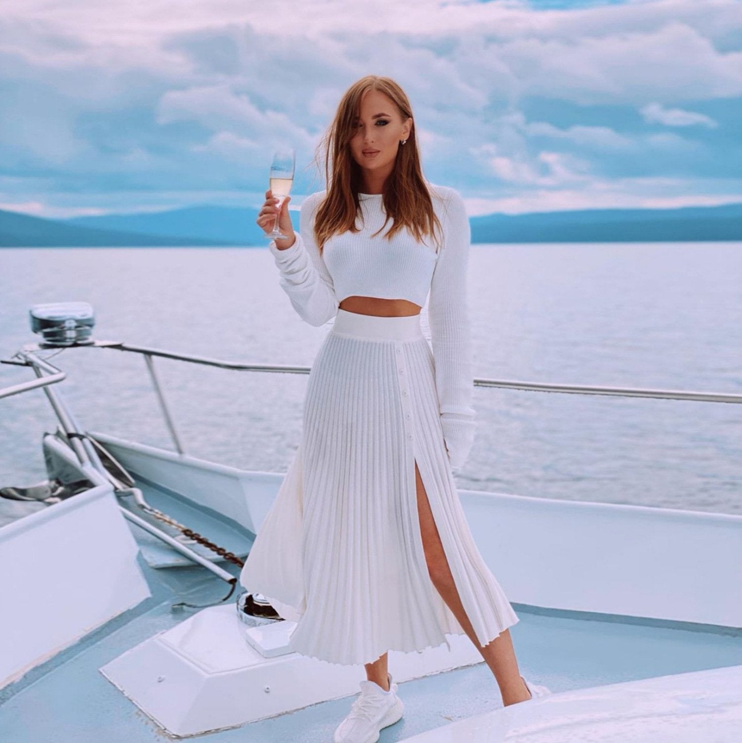 Casual Slim-Fit Top White Pleated Skirt Set