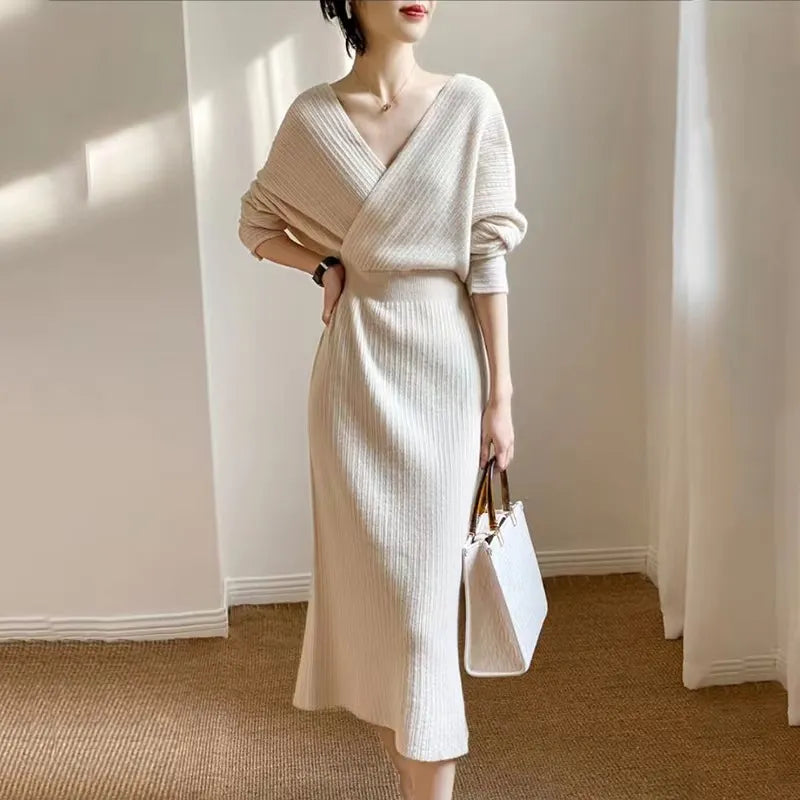Design sense V-neck hip knitted dress