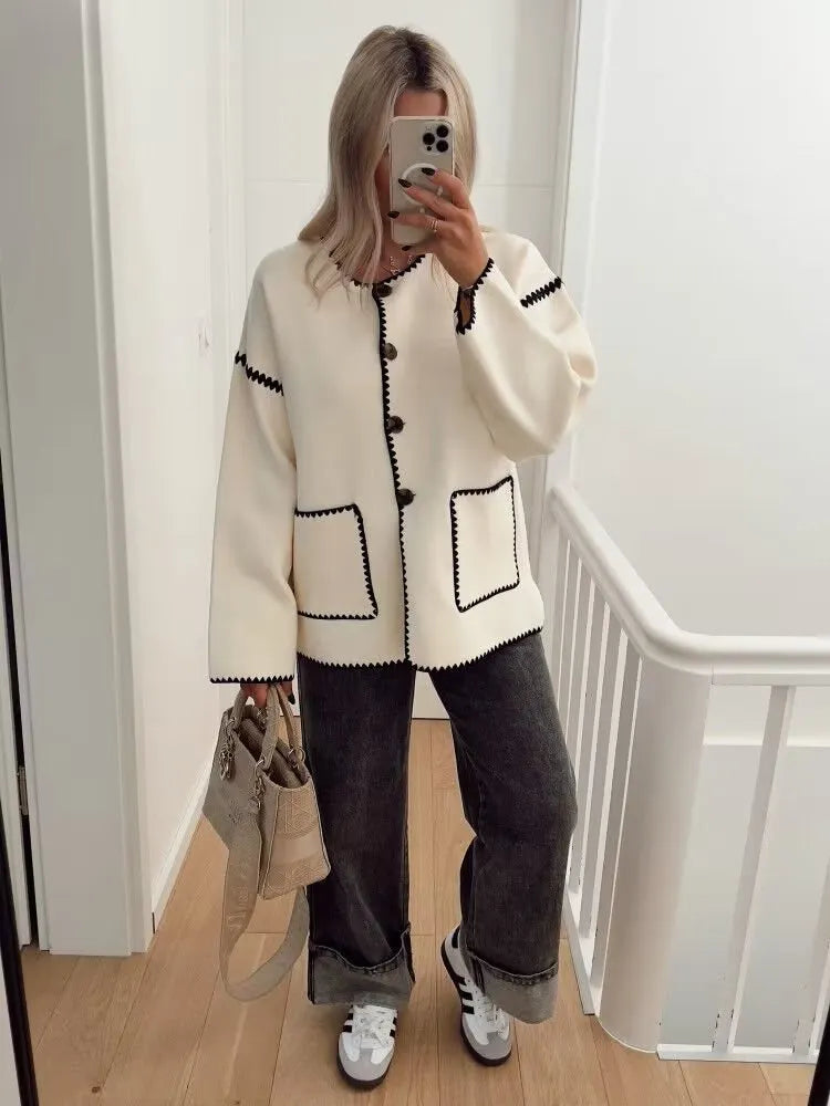 Elegant Crew-neck Edge Color Contrast Coat