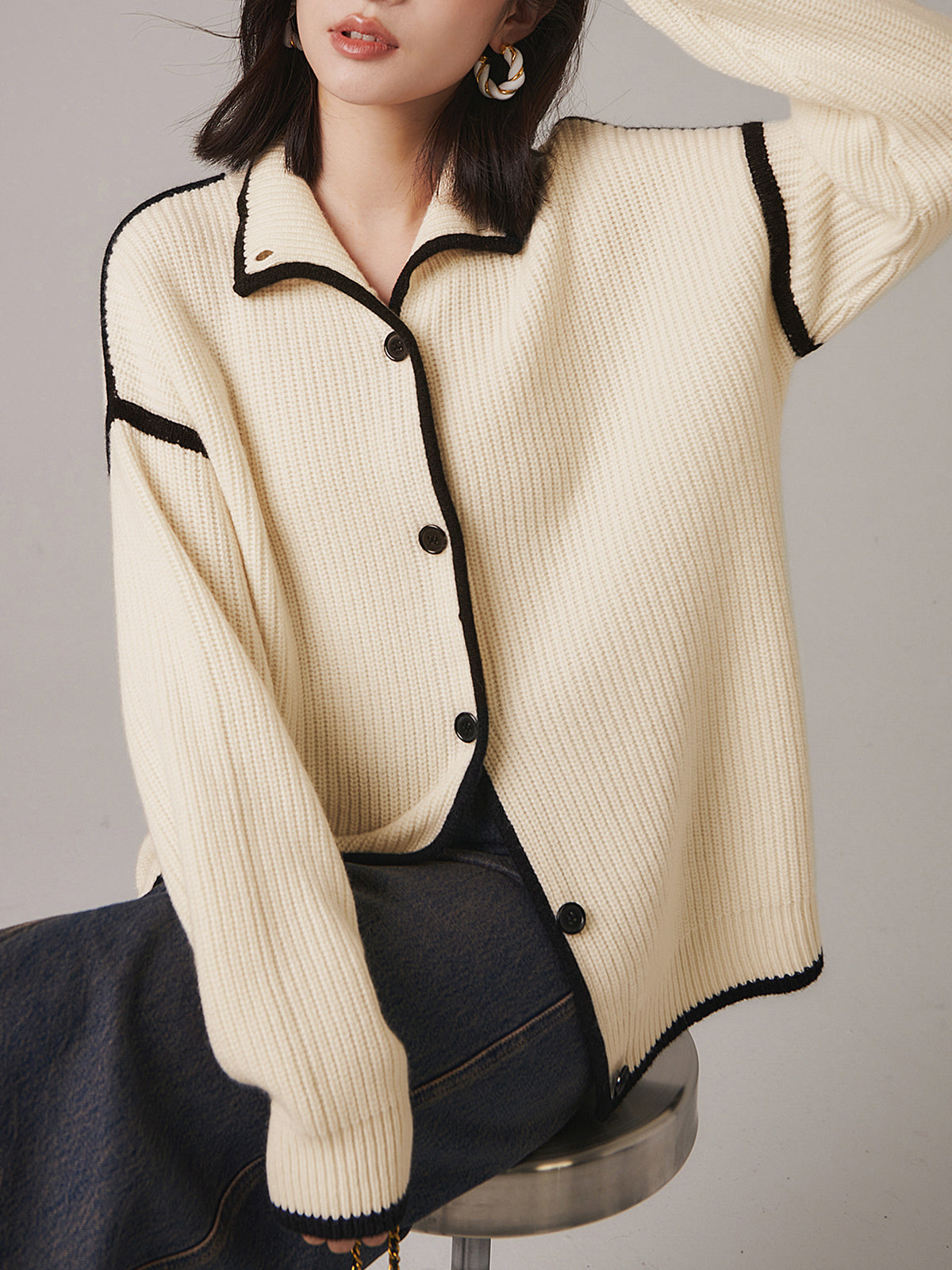 Contrast Trim Mockneck Sweater
