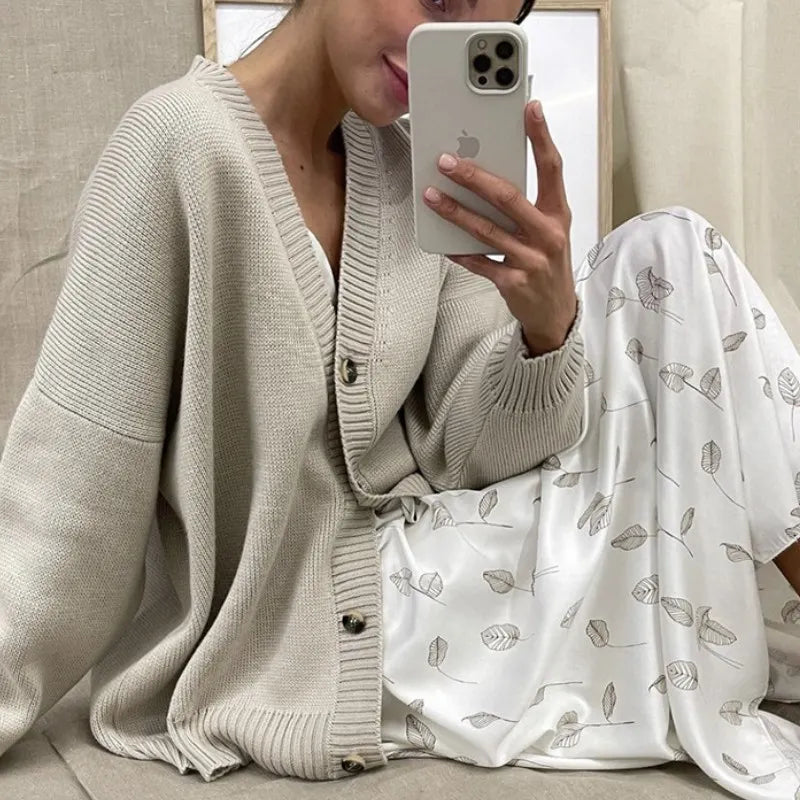 Simple and Loose Sweater Jacket
