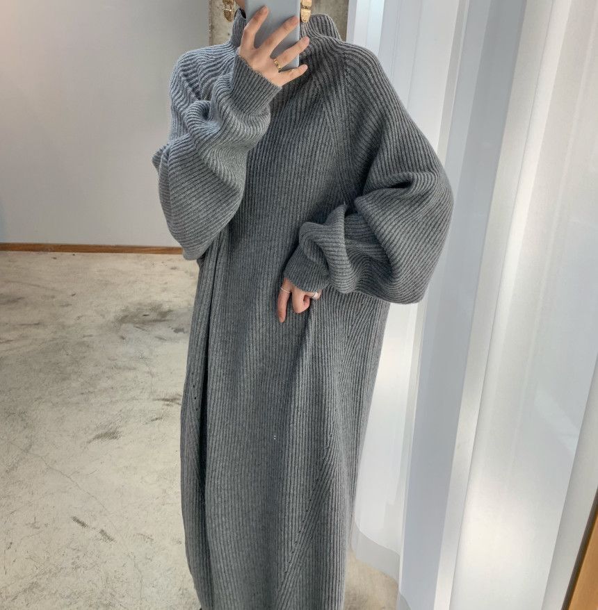 Casual straight sleeve knit dress