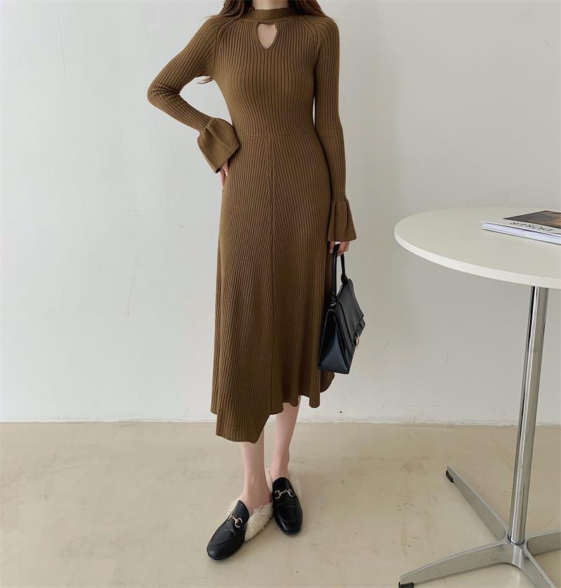Elegant knitted front and rear two-wear niche dress in winter