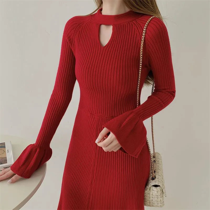 Elegant knitted front and rear two-wear niche dress in winter