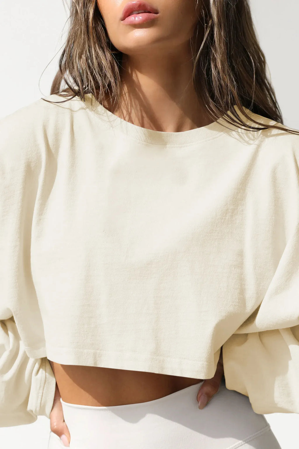 Short Round Neck Long Sleeves Sweatshirt