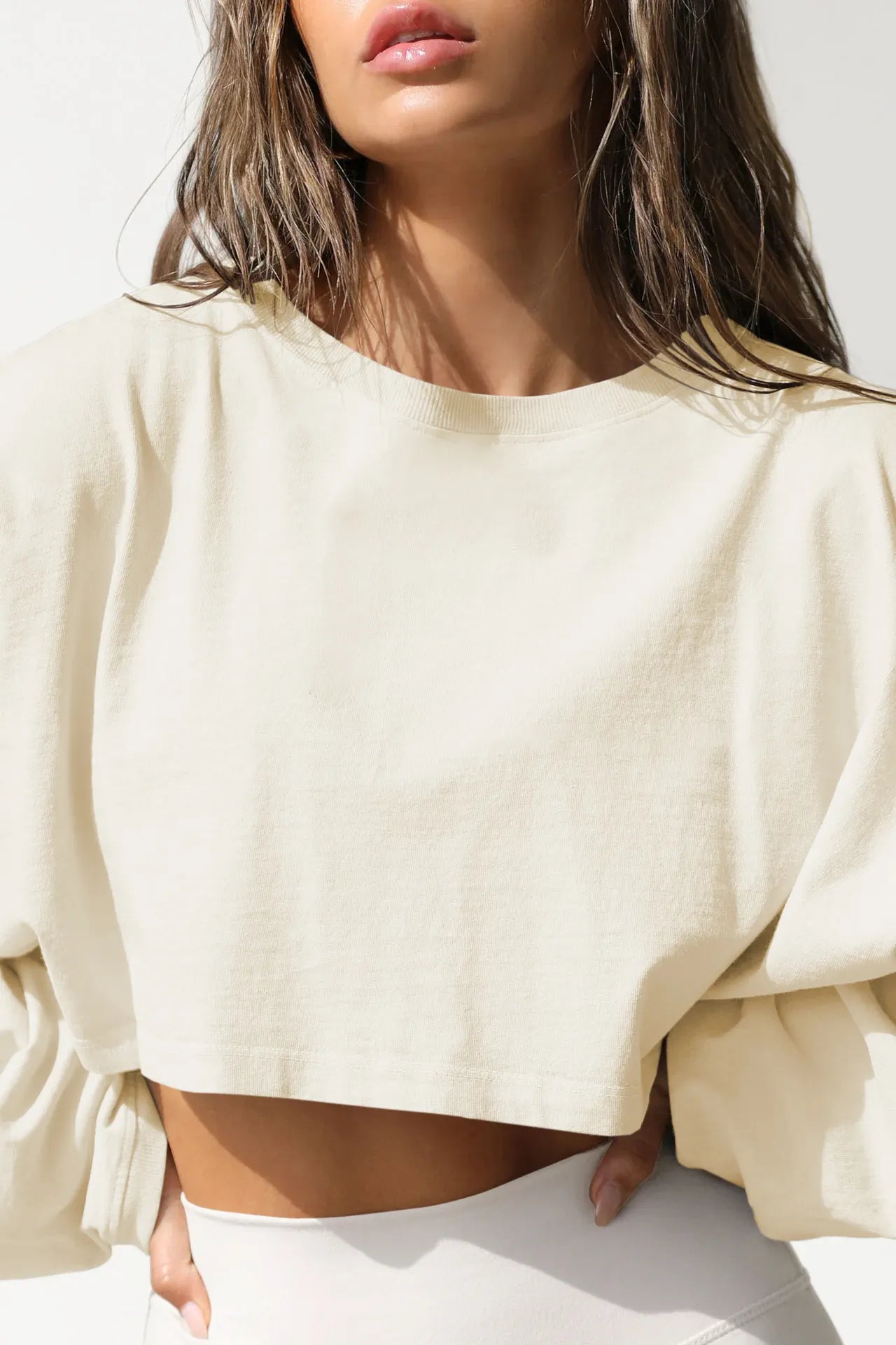Short Round Neck Long Sleeves Sweatshirt