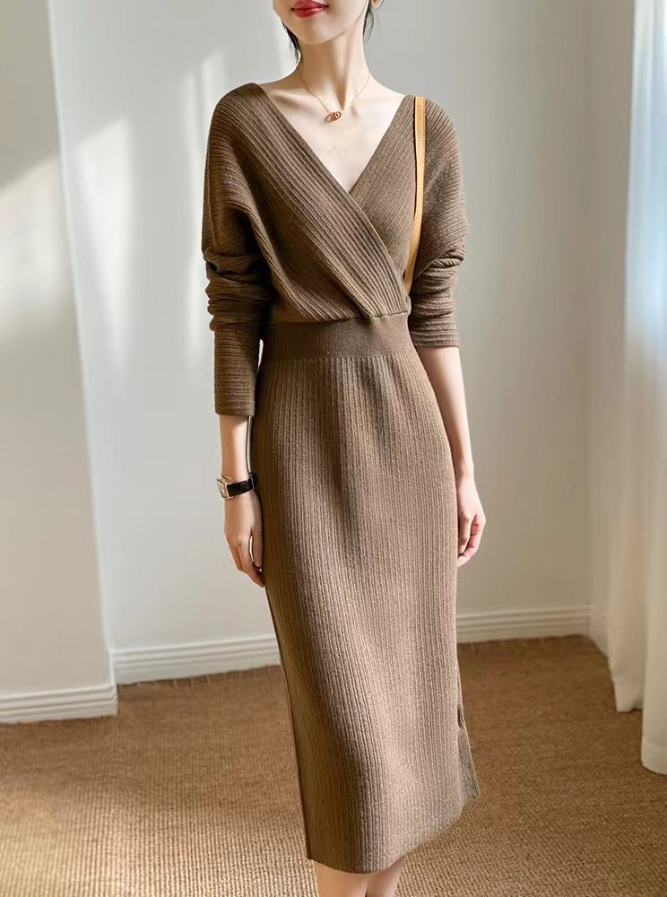 Design sense V-neck hip knitted dress