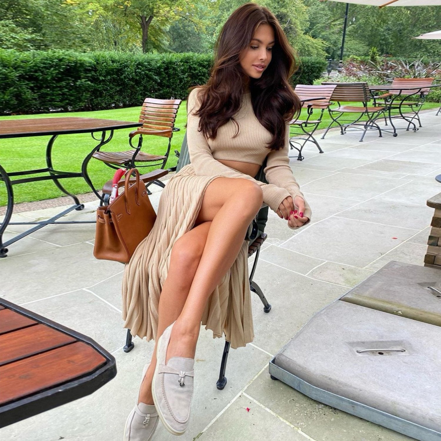 Casual Slim-Fit Top White Pleated Skirt Set