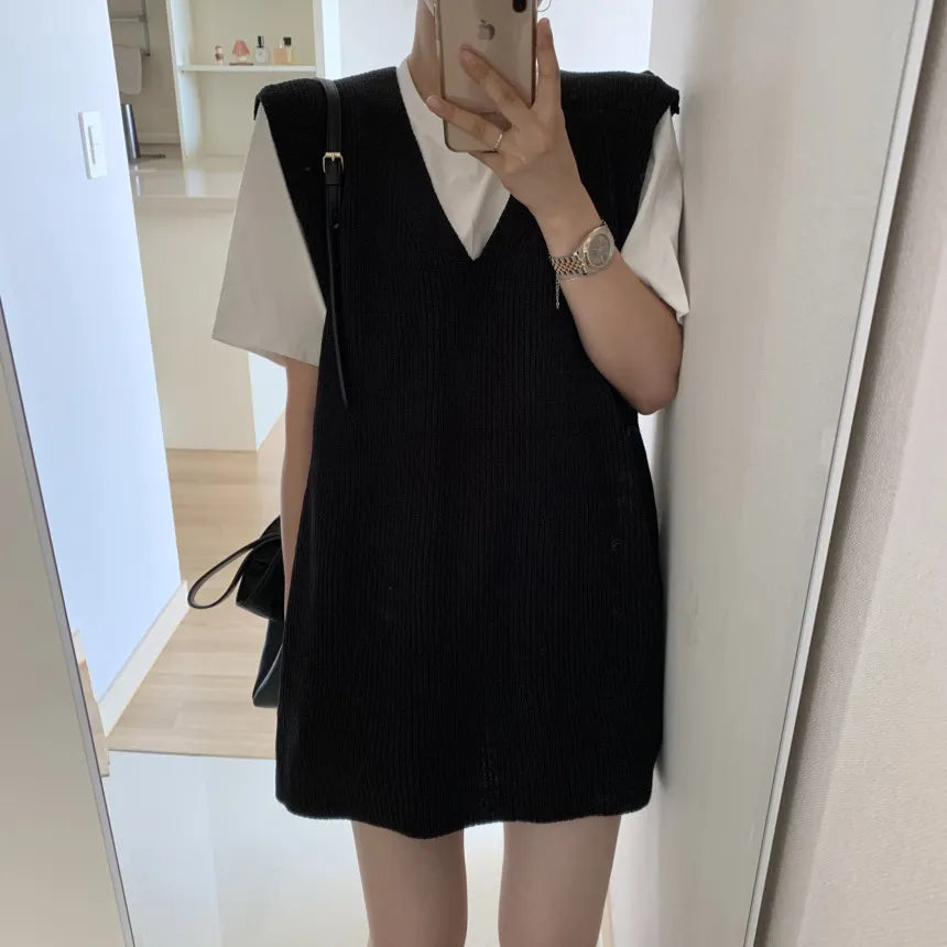 Chic V-Neck Knitted Loose Wool Vest