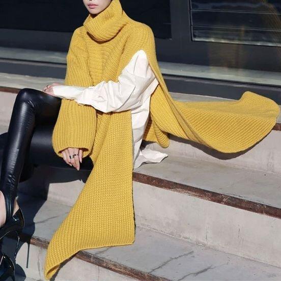 Fashion Week Irregular Sweater Cape