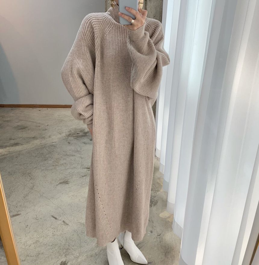 Casual straight sleeve knit dress