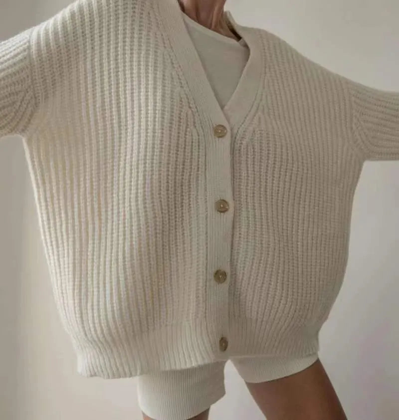 Fashionable loose V-neck sweater Cardigan