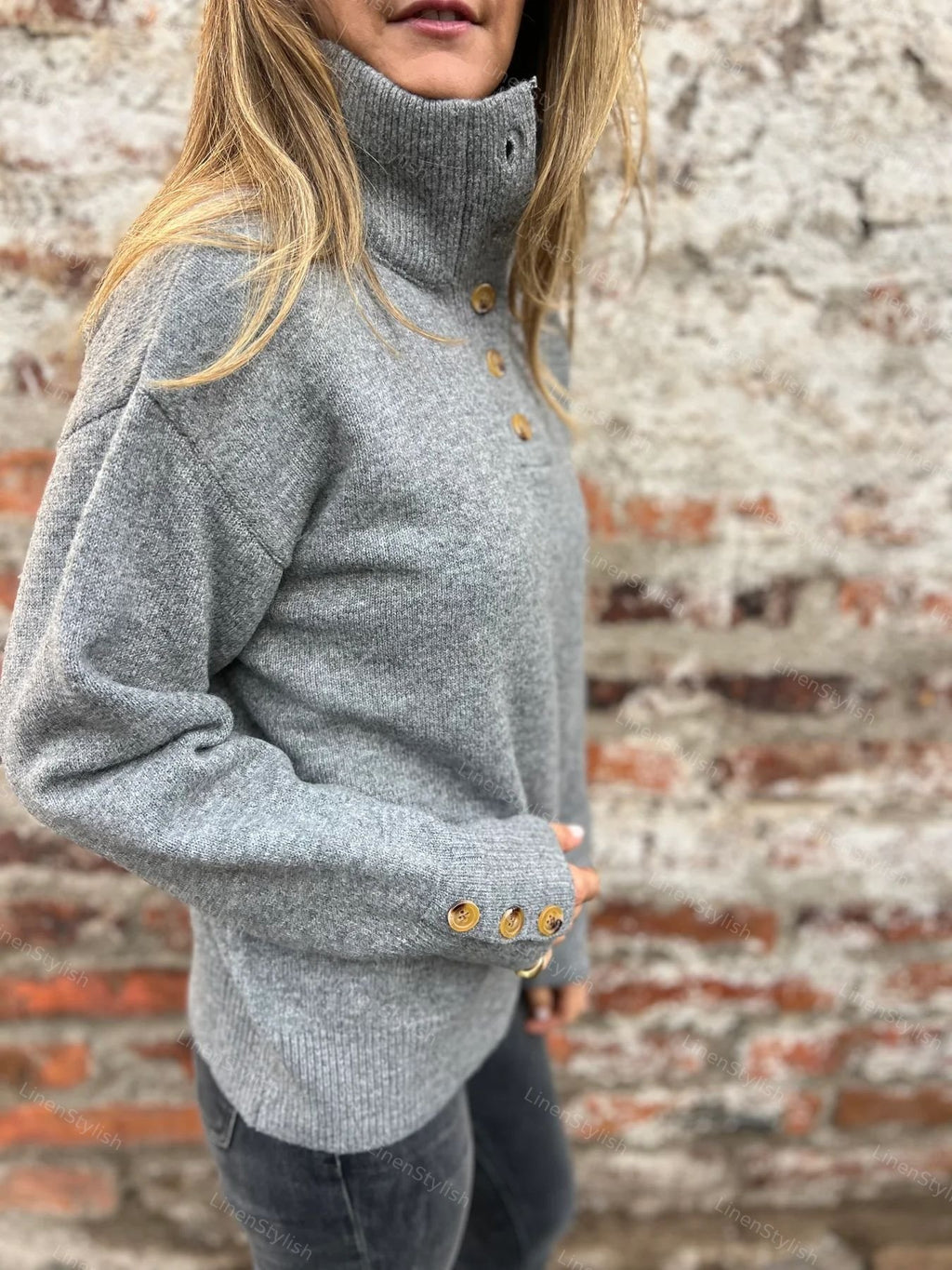Loose Stand-collar Sweater